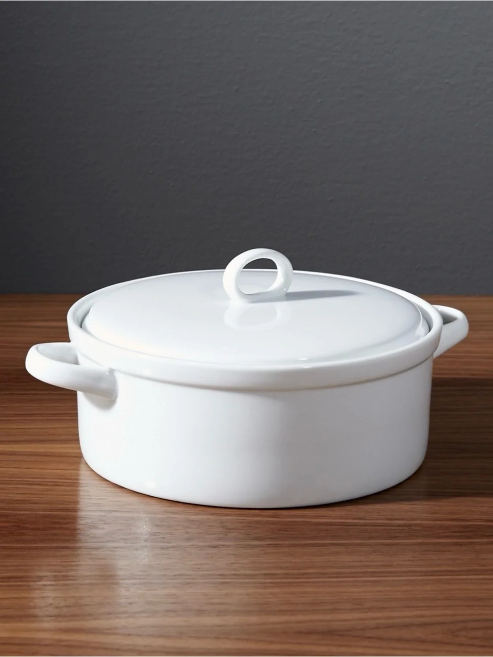 Crate & Barrel - Lucerne 1-Quart Casserole Dish, with Lid, White